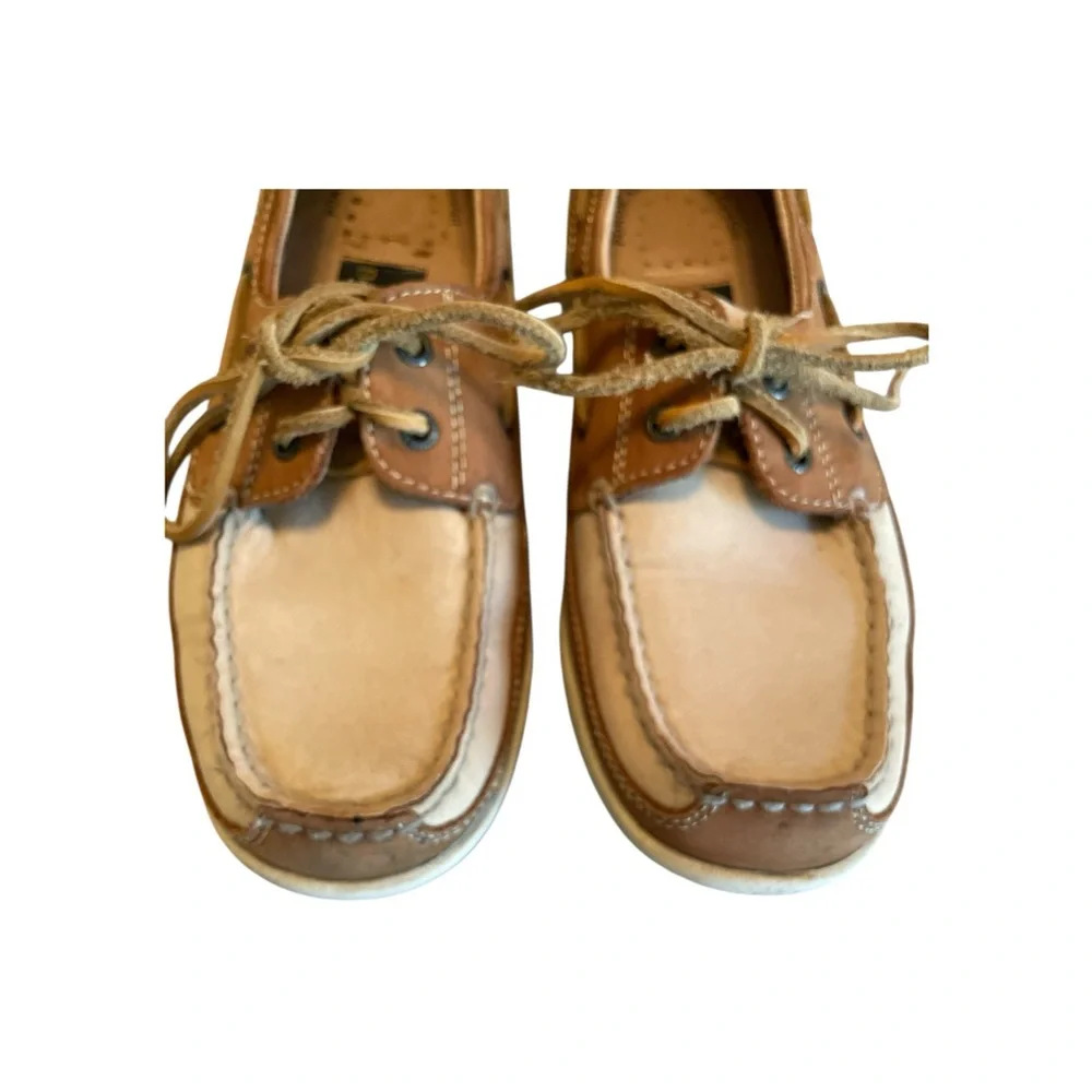 Bill Blass Two-Tone Tan and Cream Leather Boat Shoes Men’s Size 81/2 M